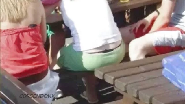 La video x arabe gratuit blonde Tiffany s'est donnée à un vendeur dans un magasin de chaussures