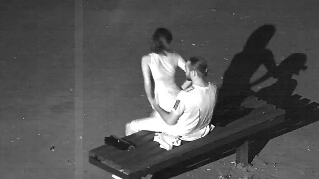 Se réveillant vidéo x amateur gratuit tôt le matin, une jeune beauté a décidé de se branler