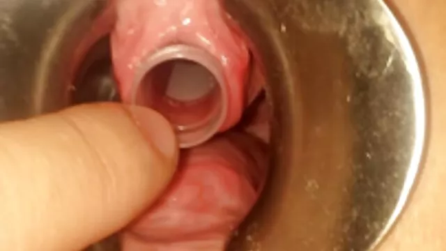 Le mec video matures gratuites a mis un boulon dans la bouche de sa femme
