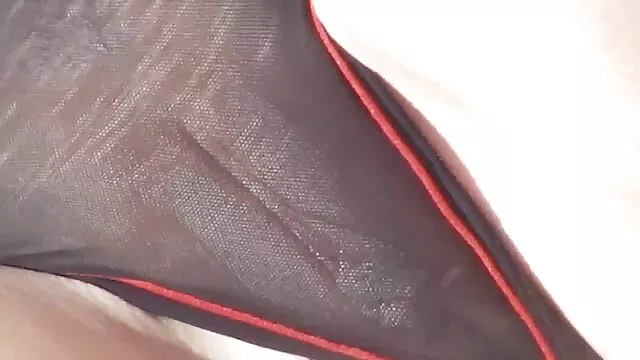 Jeune fille bien roulée video gay gratuit masturbation