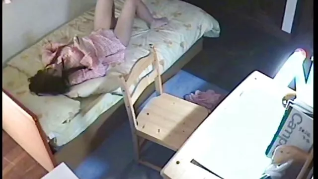 Une fille mince baise magnifiquement avec un mec video x streaming gratuit
