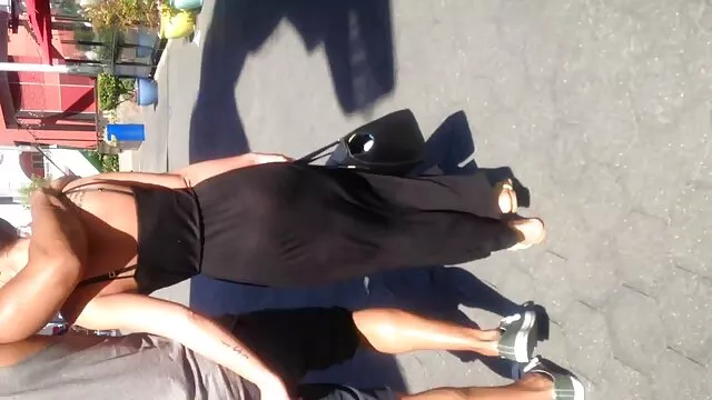 Un homme baise une bête blonde avec vidéo x amateur français un crustacé