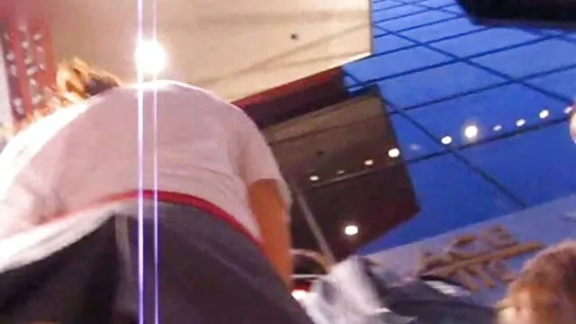 La beauté se vidéos prono xxx fait baiser par un mec dans différentes positions