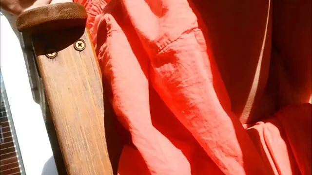 Plantureuse blonde en bas essaie différentes positions avec son partenaire video porno prof eleve