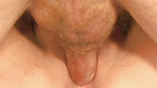 Nympho sans culotte branle sa video one porno chatte dans sa chambre