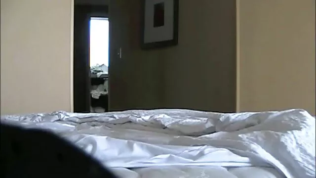 Masseuse soufflée chauve sur le canapé xxx vidéos français