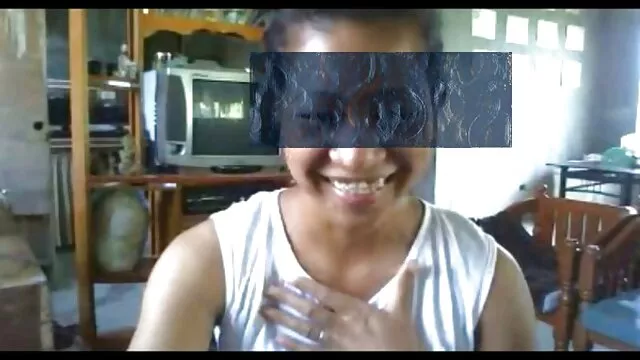 Inna saute sur une machine sexuelle et pose vidéo xxx 2019 pour les utilisateurs de chat
