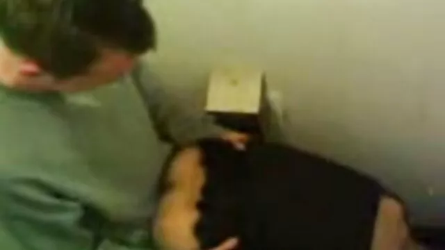 Ébène guilleret video porno grand mère femelle gros mamelons secouant