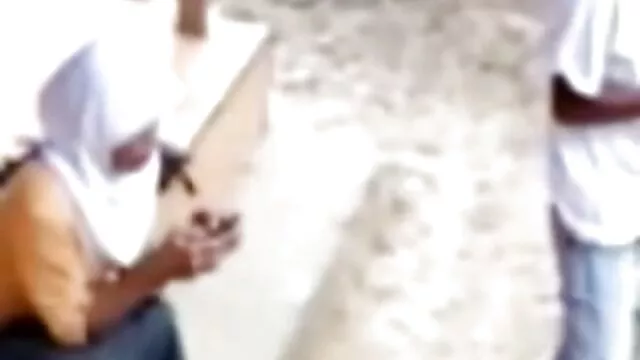 Une grosse femelle video porno gratuit coqnu avec d'énormes traites baise avec un maigre