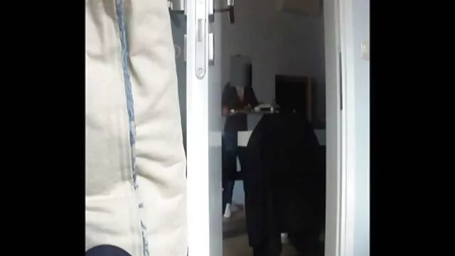 Salope japonaise vidéos pornographiques massée et léché un pénis