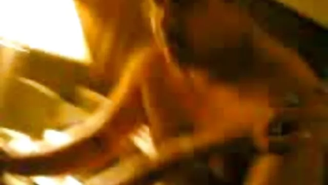 German Gerda s'est donnée à un mec video sensuelle erotique dans le cul